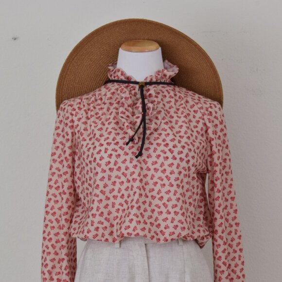 Vintage 70s Ditsy Floral Polyester Pullover Union Made Blouse by Alamode of Cali - Picture 6 of 11